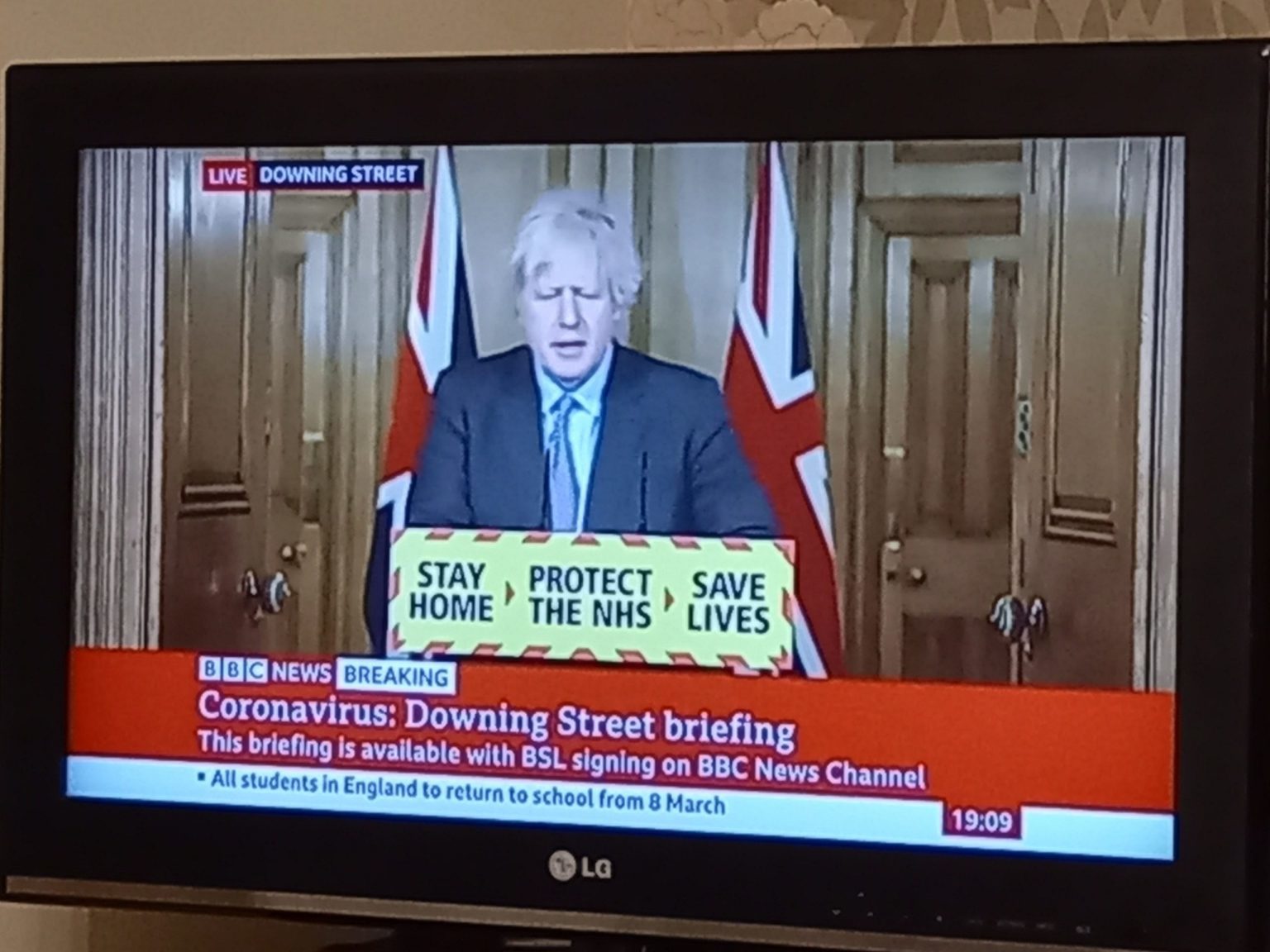 Boris Johnson announces his roadmap to freedom on February 2021